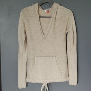 Light weight hooded sweater